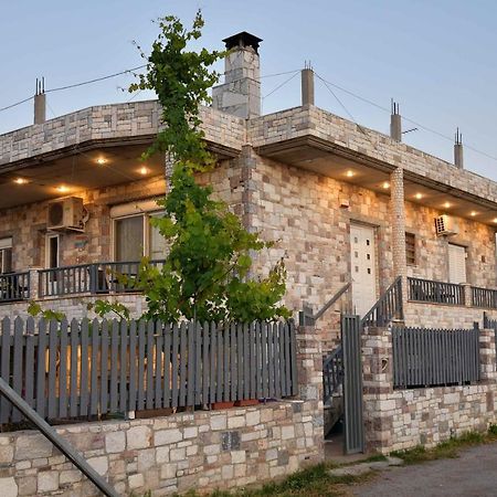 Stone Villa Corinto Esterno foto